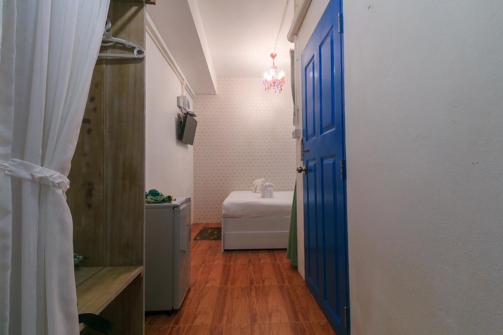 Frog House Bed & Breakfast (Adults Only) Patong Eksteriør billede