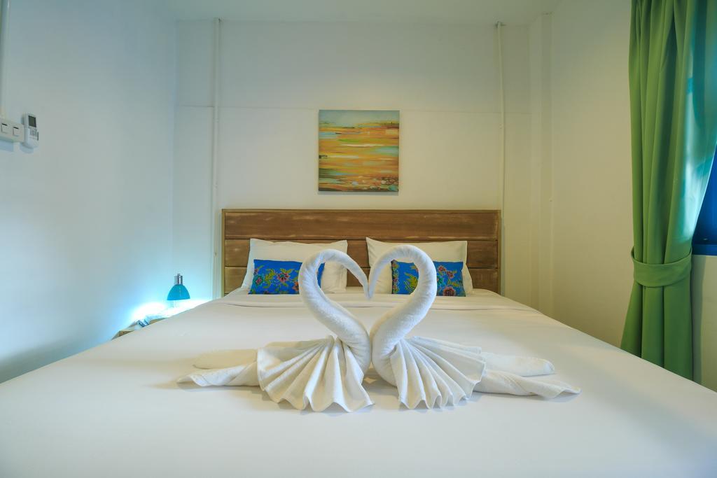 Frog House Bed & Breakfast (Adults Only) Patong Eksteriør billede